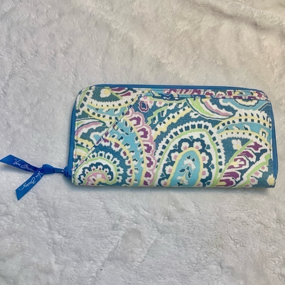 Vera Bradley Wallet Clutch Large Blue Geometric Floral Paisley Zip-Up Card Slots - Picture 2 of 16